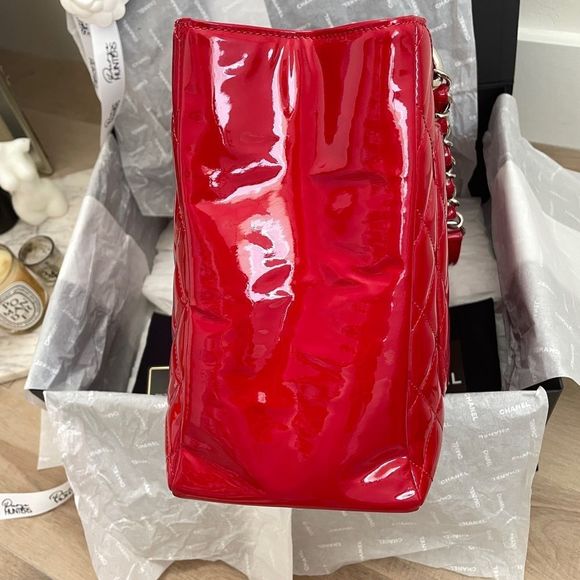 100% authentic CHANEL gst red patent silver hardware - Picture 4 of 10